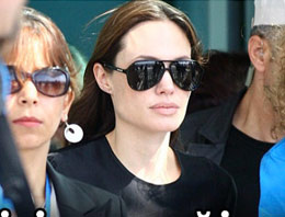 Angelina Jolie'den hastalık açıklaması!