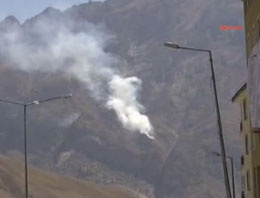 Hakkari Sümbül dağını duman aldı